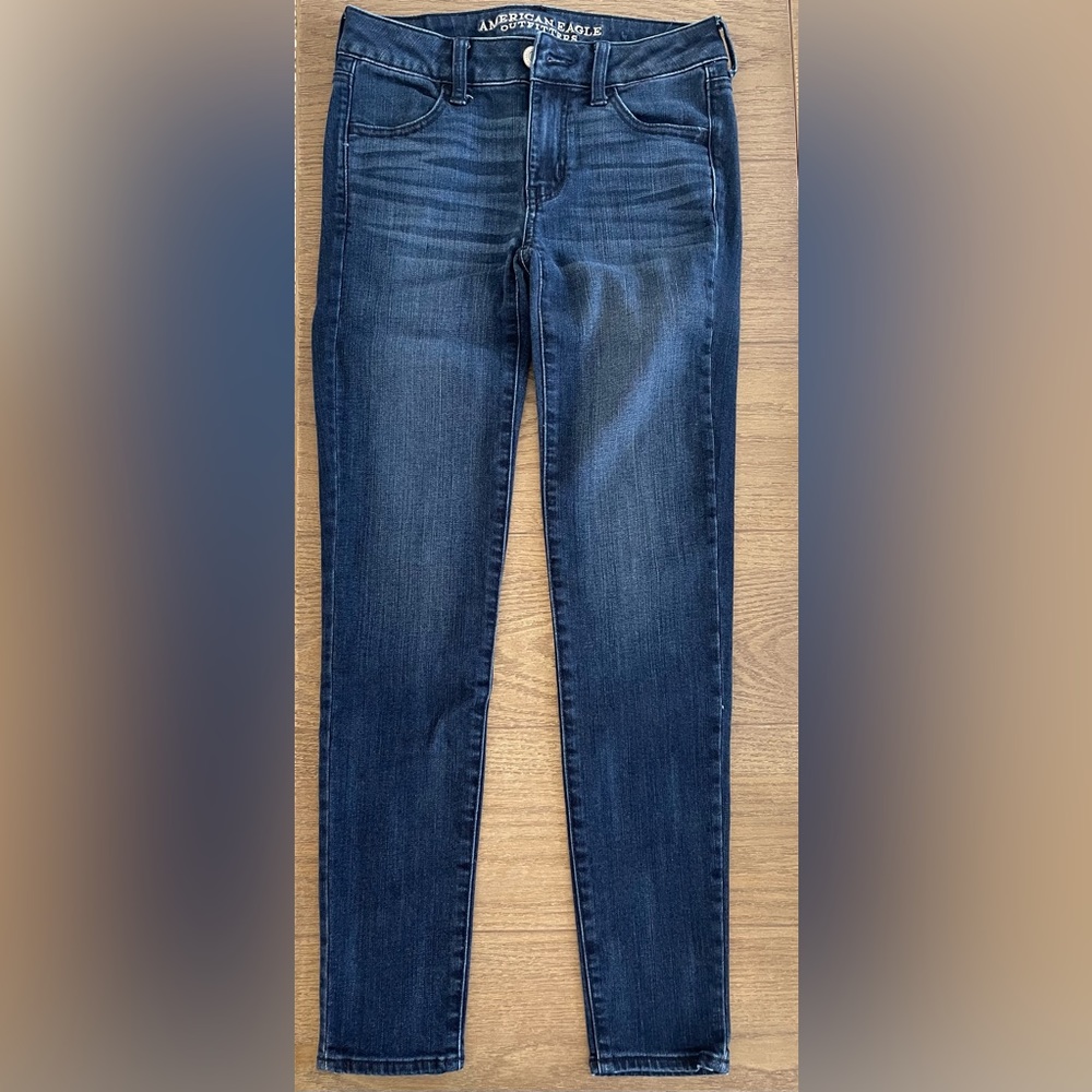 American Eagle - Picture 2 of 3